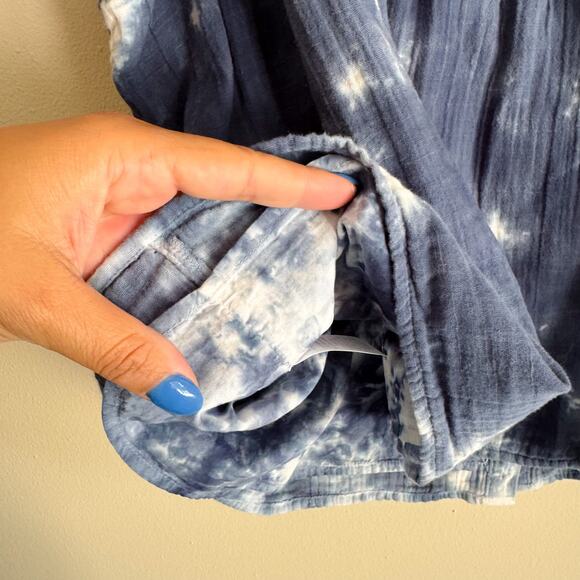 True Craft Blue + White Tie Dye Square Neck Ruffle Sleeve Tank Top - 1X - Picture 4 of 9